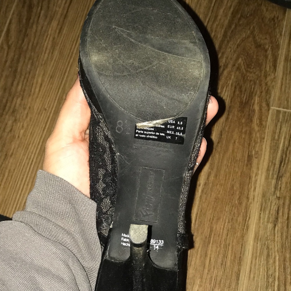 High heels - Picture 3 of 3